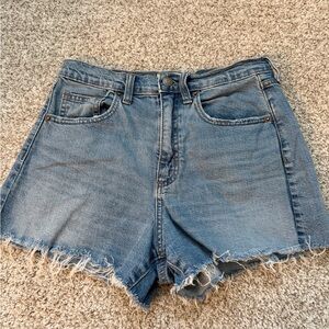 Universal Thread 90’s cut off jean shorts